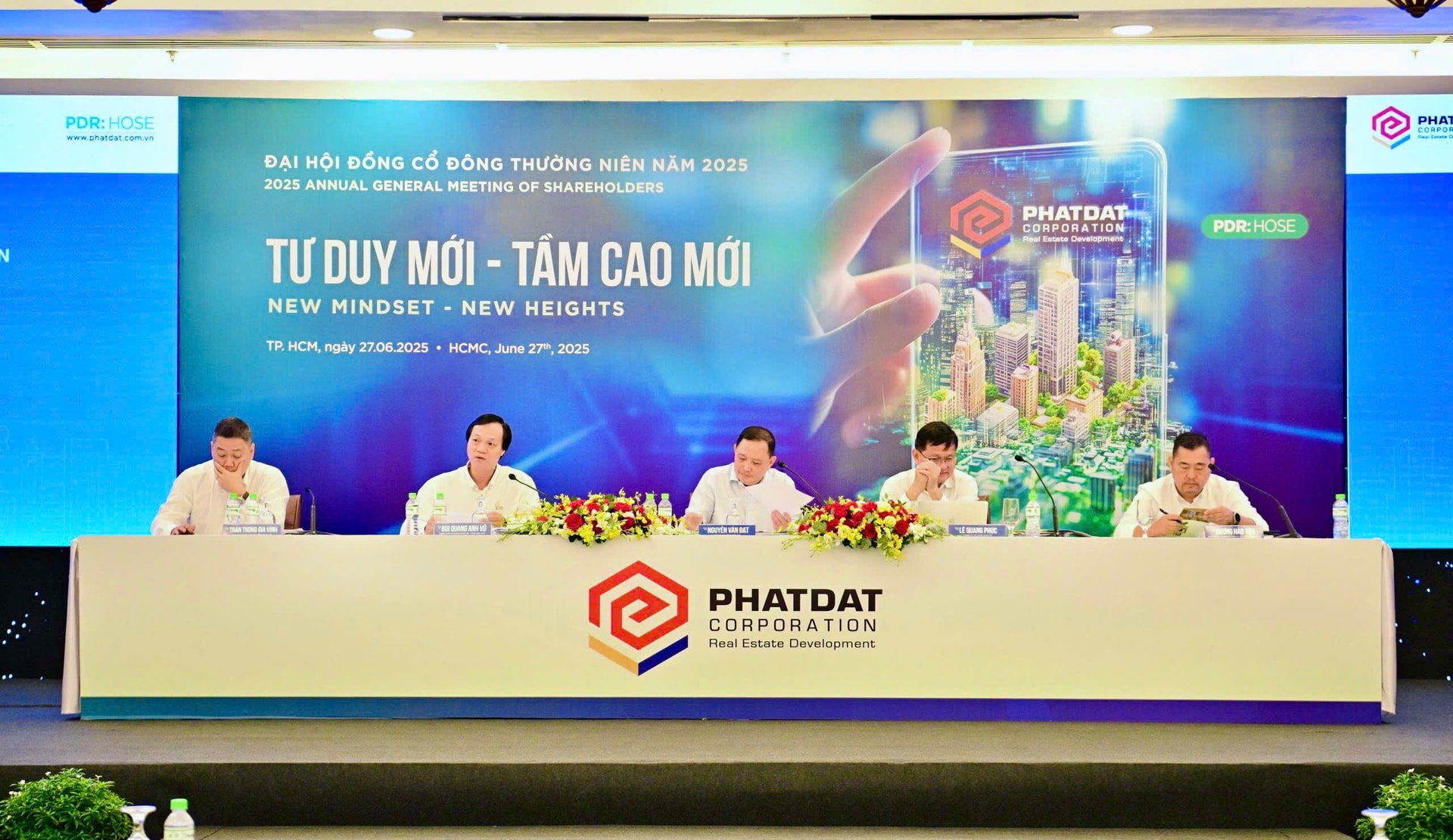 Chủ tịch Phát Đạt (PDR) hé lộ 2 “tin vui” trị giá hàng chục ha đất vàng tại TP.HCM và Bình Dương 1 Chủ tịch Phát Đạt (PDR) hé lộ 2 “tin vui” trị giá hàng chục ha đất vàng tại TP.HCM và Bình Dương