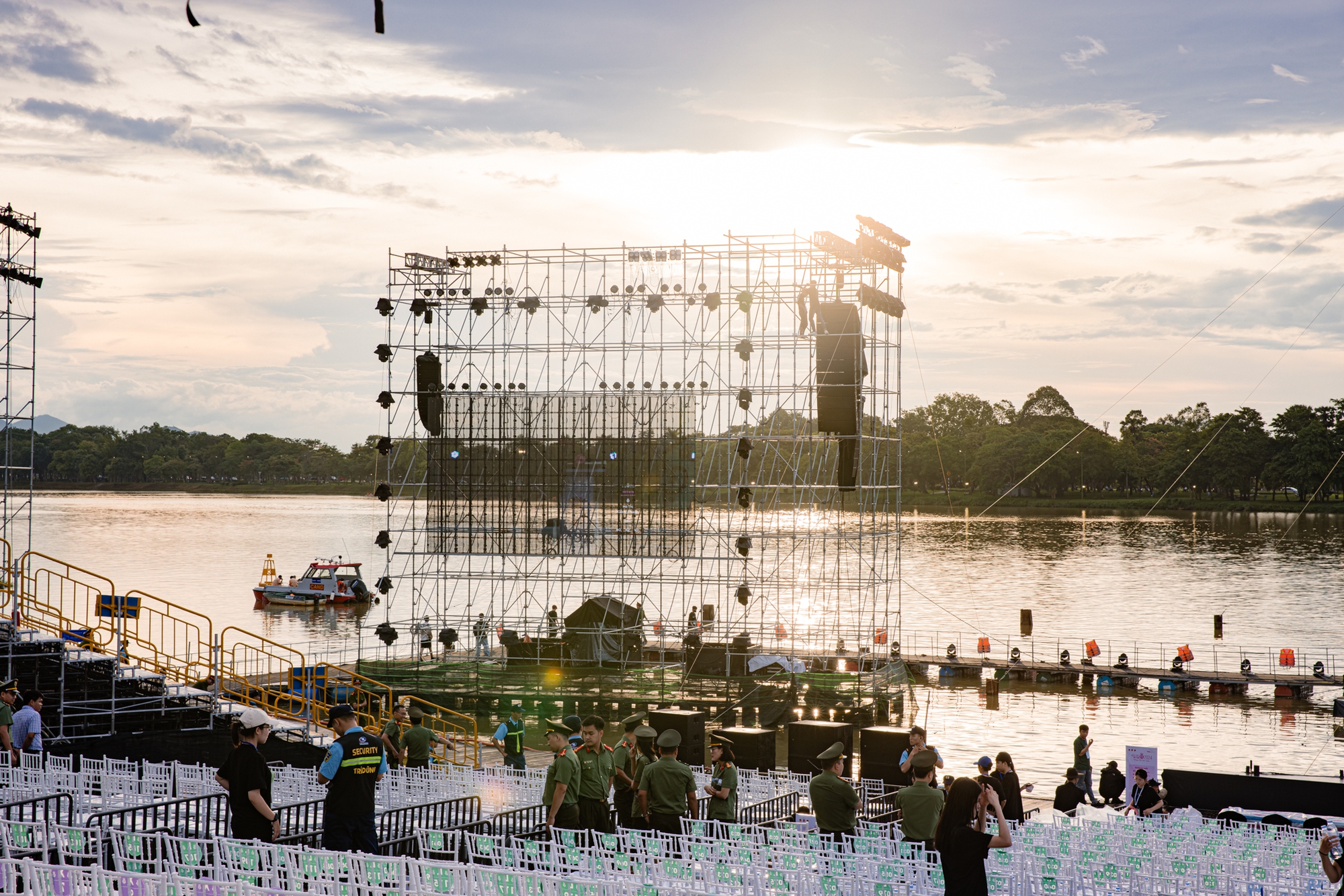 Hà Trúc Linh đăng quang Hoa hậu Việt Nam 2024!- Ảnh 52.