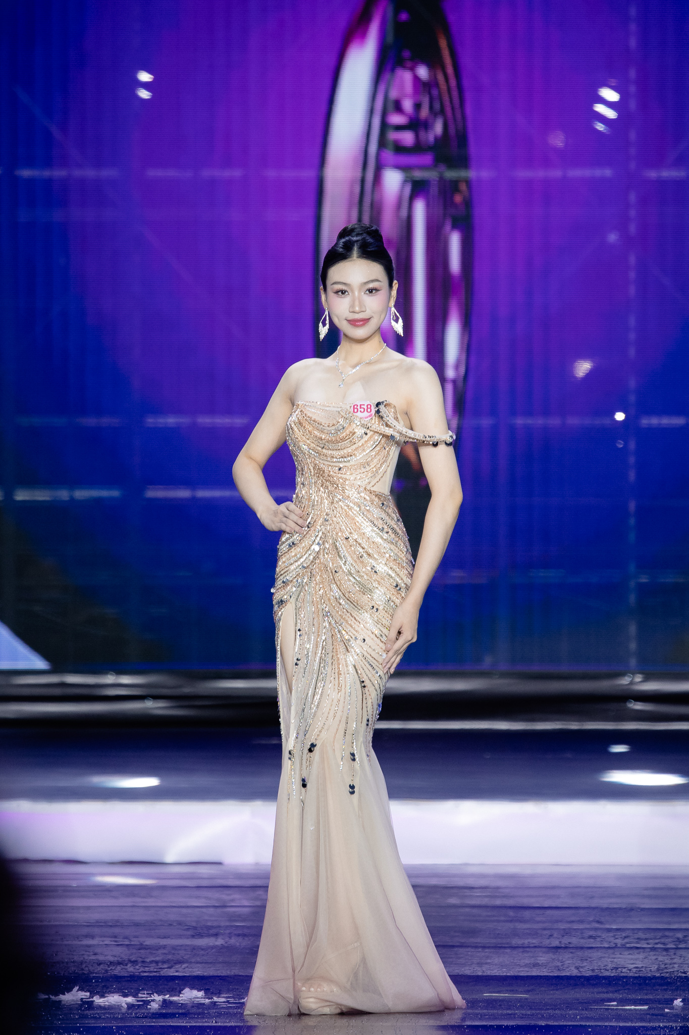 Hà Trúc Linh đăng quang Hoa hậu Việt Nam 2024!- Ảnh 25.