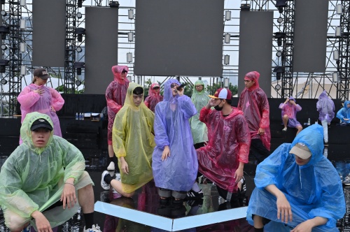 MONO lộ visual "tuyệt đối điện ảnh" qua cam thường, Tăng Duy Tân lên tiếng tin hẹn hò Bích Phương- Ảnh 9.