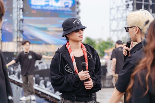 MONO lộ visual "tuyệt đối điện ảnh" qua cam thường, Tăng Duy Tân lên tiếng tin hẹn hò Bích Phương- Ảnh 11.