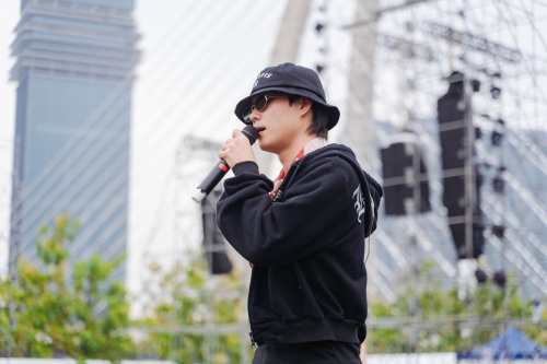 MONO lộ visual "tuyệt đối điện ảnh" qua cam thường, Tăng Duy Tân lên tiếng tin hẹn hò Bích Phương- Ảnh 12.