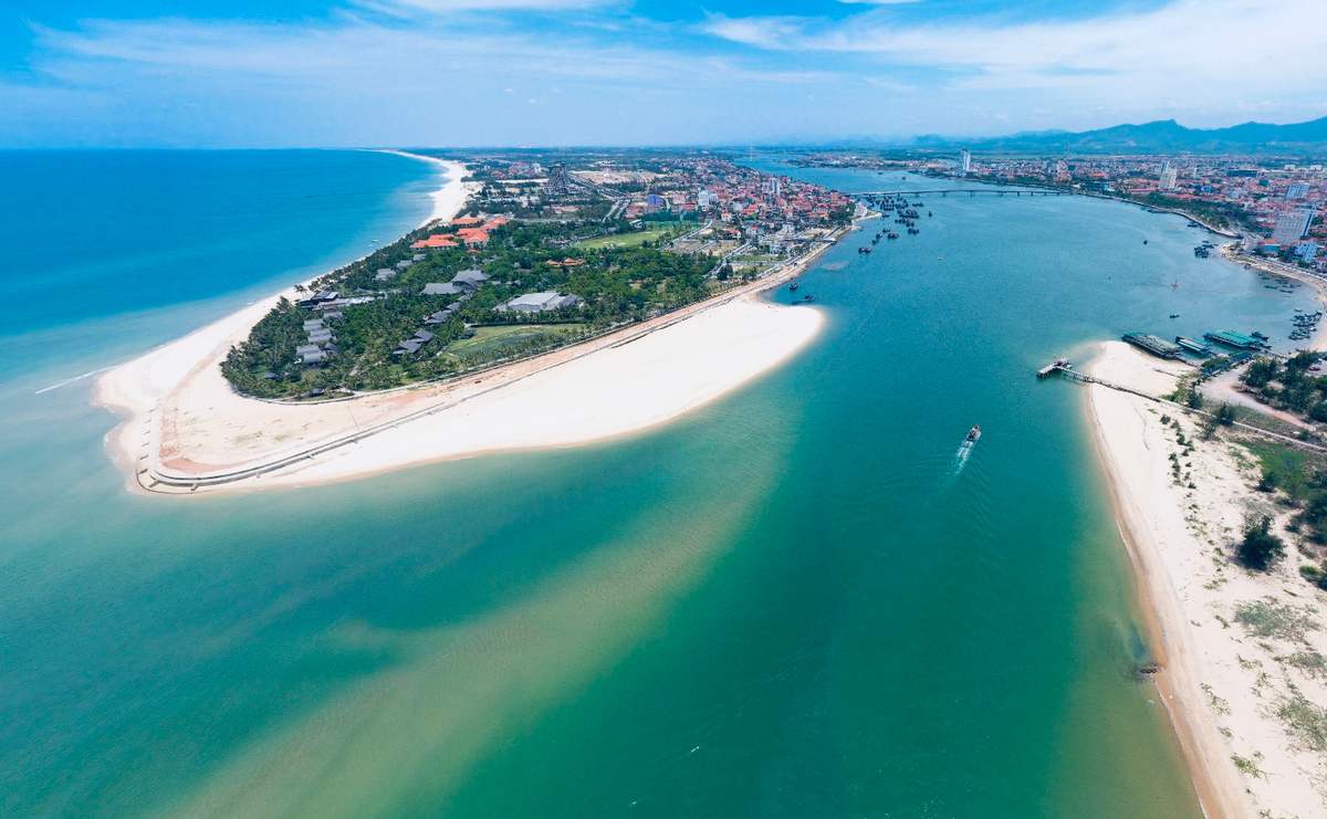 Dải đất miền Trung gió Lào cát trắng có món đặc sản độc nhất vô nhị khiến người sành vị cũng phải săn lùng, hữu duyên lắm mới được thưởng thức!
