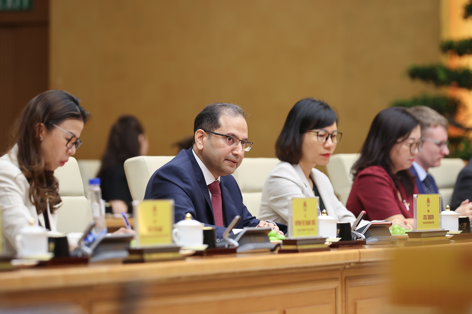 Thủ tướng kêu gọi doanh nghiệp Anh đưa thương mại và đầu tư song phương vượt 10 tỉ USD- Ảnh 7.