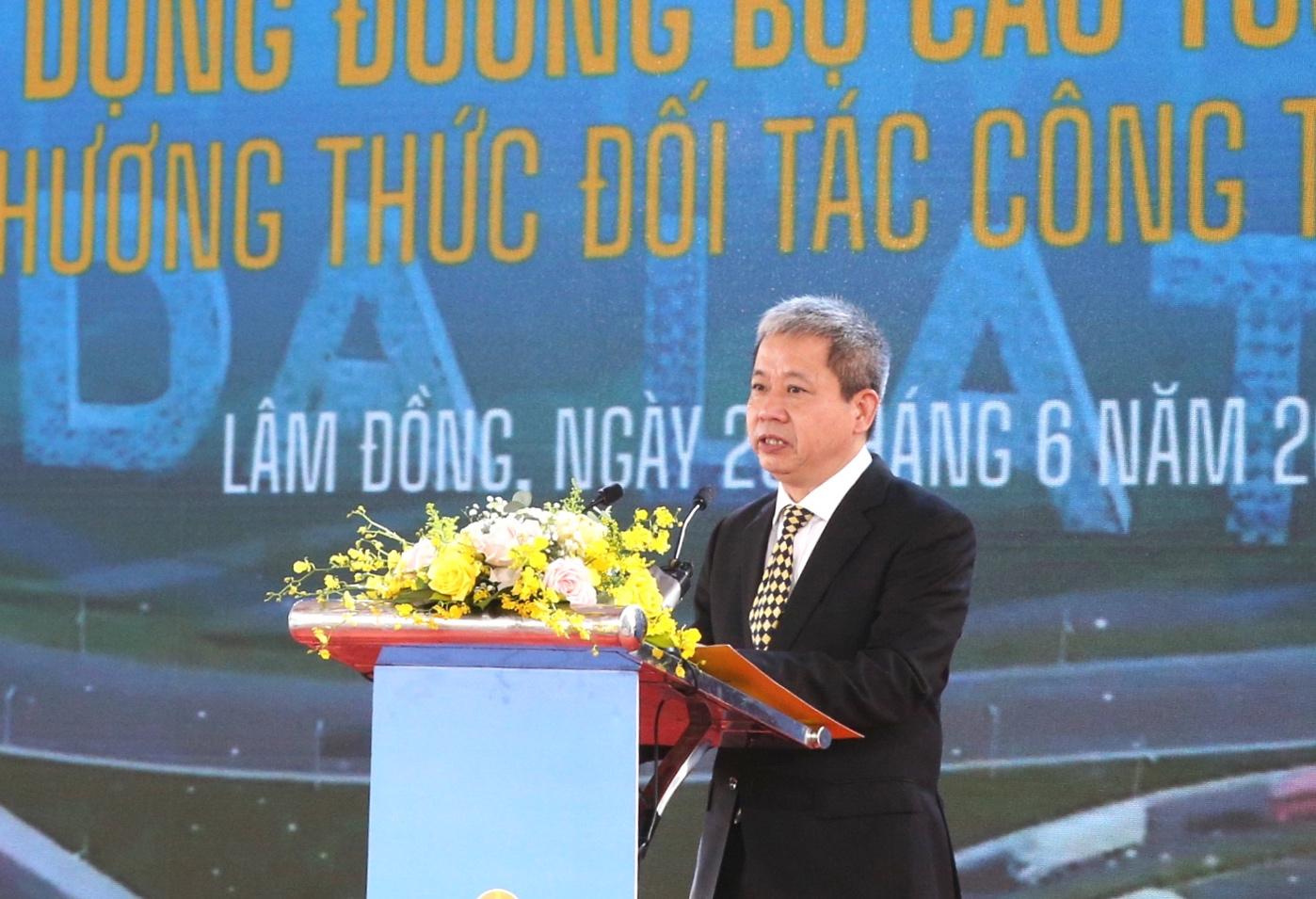 Chỉ sau 7 ngày trúng thầu, Liên danh T&T Group – Futa Group – Phương Thành khởi công dự án cao tốc 17.000 tỷ đồng giúp đi từ TP. HCM đến Đà Lạt chỉ 3 tiếng 2 Chỉ sau 7 ngày trúng thầu, Liên danh T&T Group – Futa Group – Phương Thành khởi công dự án cao tốc 17.000 tỷ đồng giúp đi từ TP. HCM đến Đà Lạt chỉ 3 tiếng
