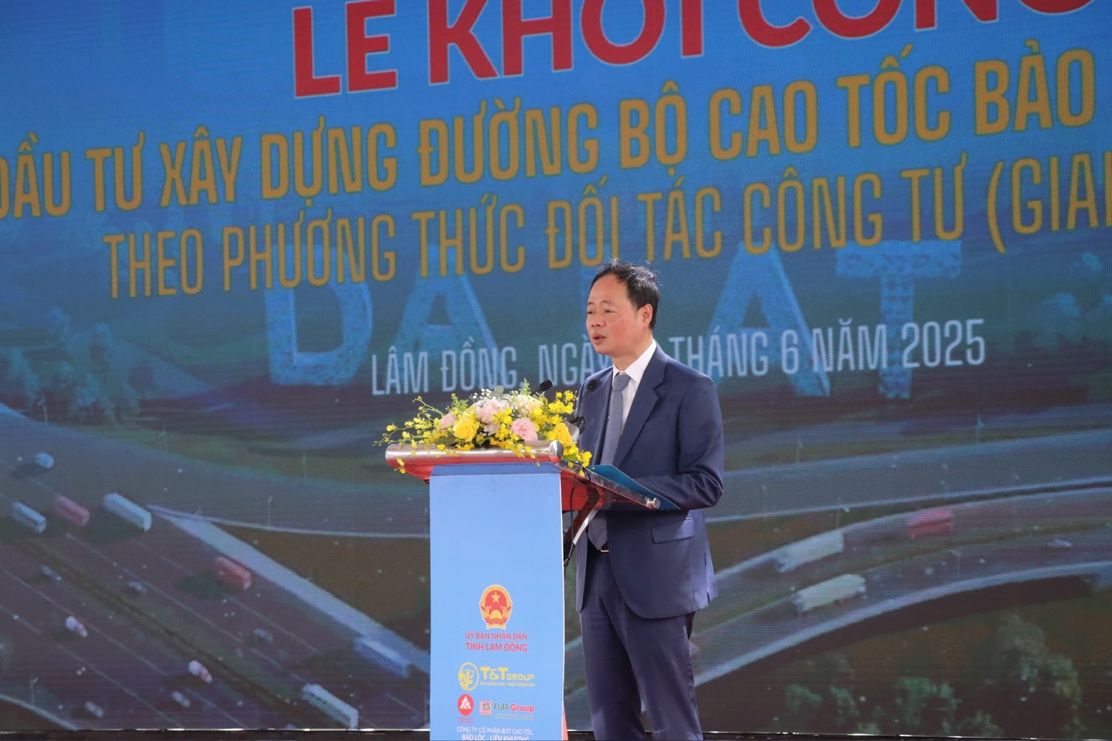 Chỉ sau 7 ngày trúng thầu, Liên danh T&T Group – Futa Group – Phương Thành khởi công dự án cao tốc 17.000 tỷ đồng giúp đi từ TP. HCM đến Đà Lạt chỉ 3 tiếng 3 Chỉ sau 7 ngày trúng thầu, Liên danh T&T Group – Futa Group – Phương Thành khởi công dự án cao tốc 17.000 tỷ đồng giúp đi từ TP. HCM đến Đà Lạt chỉ 3 tiếng