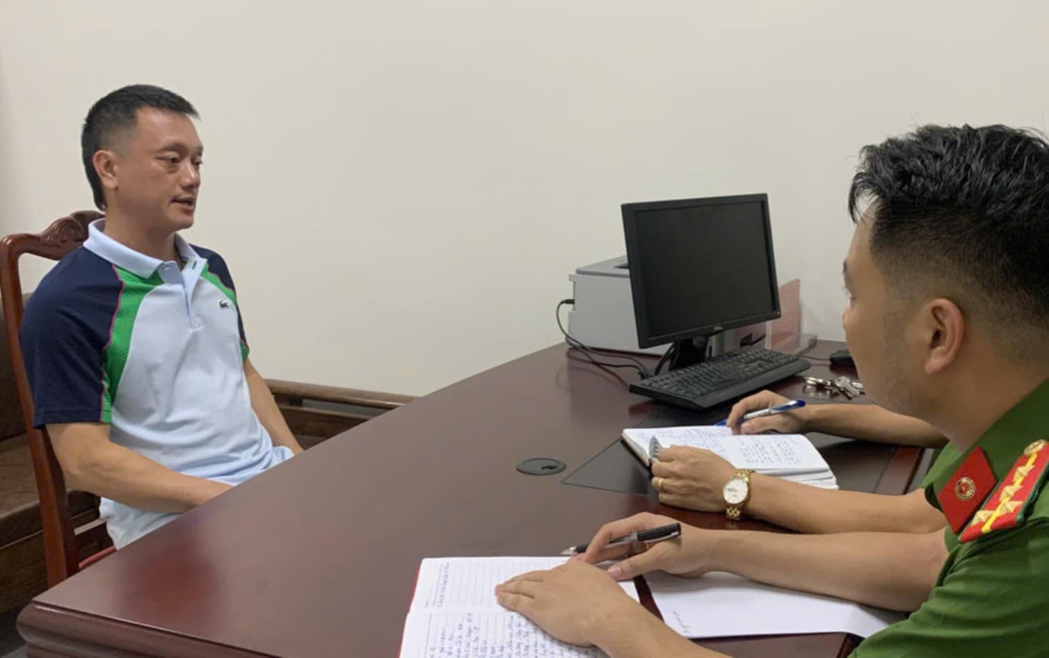 Công an Thanh Hóa: Trùm giang hồ Vi "ngộ" cầm đầu băng nhóm tội phạm có tổ chức- Ảnh 1. Công an Thanh Hóa: Trùm giang hồ Vi "ngộ" cầm đầu băng nhóm tội phạm có tổ chức- Ảnh 1.