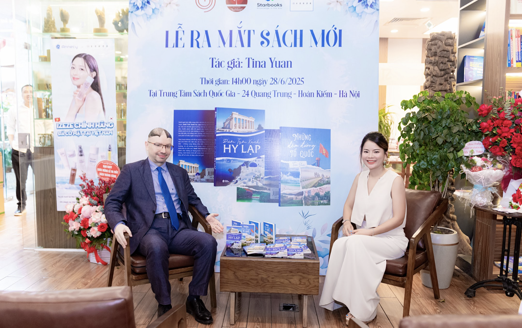 Nữ nhà văn nói thạo 4 ngoại ngữ ra mắt 2 tác phẩm: Mở ra điểm chạm cảm xúc xuyên biên giới