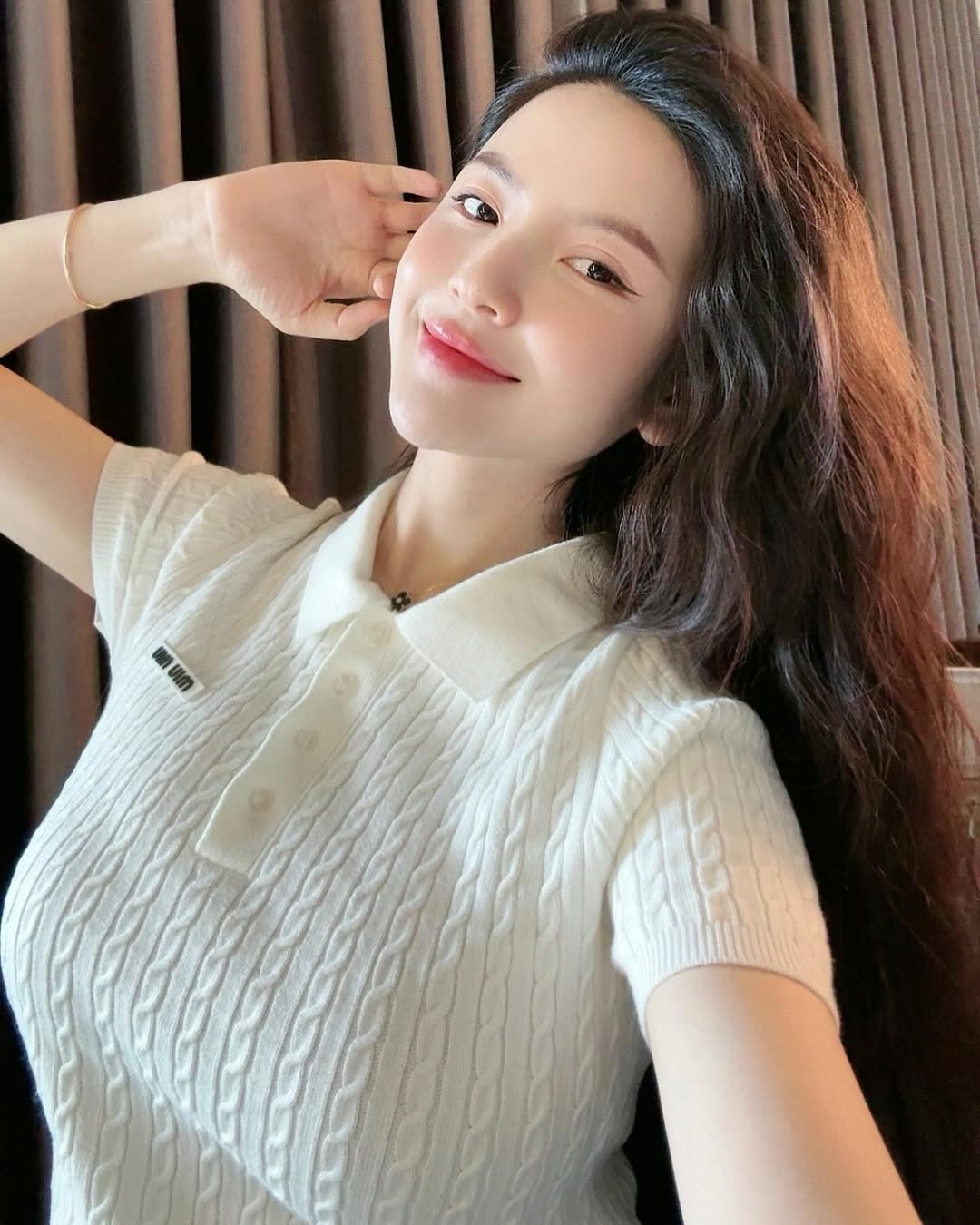 Fanpage Chu Thanh Huyền quảng cáo thổi phồng công dụng: Trẻ ra chục tuổi, chống nắng tế bào gốc?