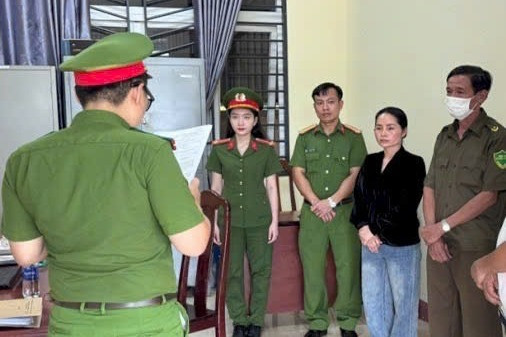Nữ giám đốc sản xuất hàng ngàn sản phẩm thảo dược giả vừa bị bắt ở Đắk Lắk: Từng nổ sẽ tặng 300 căn biệt thự cho đại lý xuất sắc