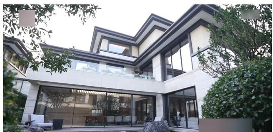 Đại gia đình 10 người bán 3 căn nhà, góp 18 tỷ đồng mua biệt thự 600m2 cùng chung sống, mẹ già 93 tuổi cực kỳ hài lòng- Ảnh 2.