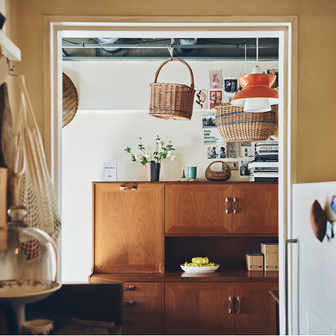 Sau khi dọn sạch 90% đồ tích trữ trong nhà, tôi mới biết: Bình yên là khi sống với vừa đủ- Ảnh 2. Sau khi dọn sạch 90% đồ tích trữ trong nhà, tôi mới biết: Bình yên là khi sống với vừa đủ- Ảnh 2.