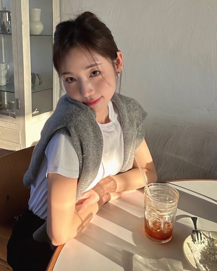 Mỗi tháng chi 1 triệu thuê người giúp việc, nàng dâu bị mẹ chồng chê lười: Dân mạng có phản ứng bất ngờ!- Ảnh 2.