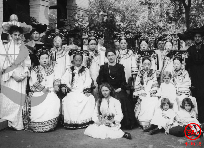 Bộ ảnh cũ thời nhà Thanh: Từ buổi tiệc của công chúa tới những khung cảnh nhìn mà nao lòng- Ảnh 5.