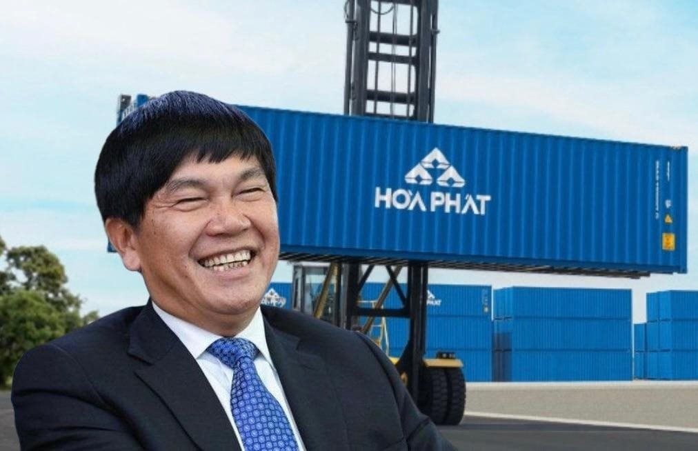Tỷ phú Trần Đình Long "chốt đơn" 1.000 vỏ container cho ông trùm vận tải biển Việt Nam - Ảnh 1.