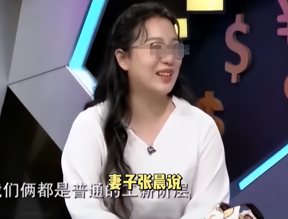 Đôi vợ chồng vẫn tiết kiệm được 26 tỷ đồng trong 5 năm nhờ mua đồ ăn sắp hết hạn, tự cắt tóc, tự thay dầu xe- Ảnh 1.