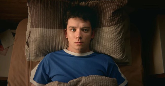 Xem phim Sex Education, tôi nghĩ đến 2 gia đình nhà hàng xóm: Đã làm cha mẹ, không muốn con hư hỏng thì nhớ lấy điều này!- Ảnh 1.