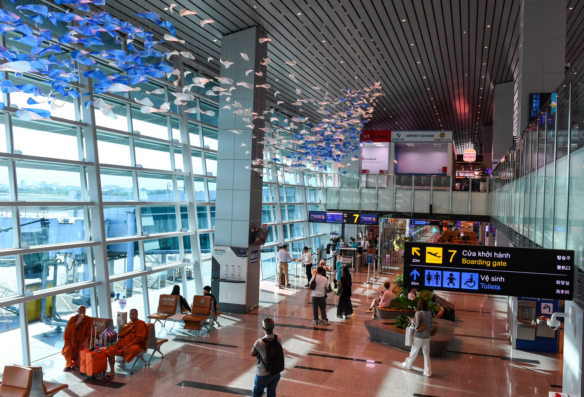 Hai năm liên tiếp đạt chứng nhận 5 sao Skytrax, Sân bay Quốc tế Đà Nẵng tiếp tục củng cố vị trí cửa ngõ hàng không miền Trung với loạt công nghệ hiện đại - Ảnh 10.