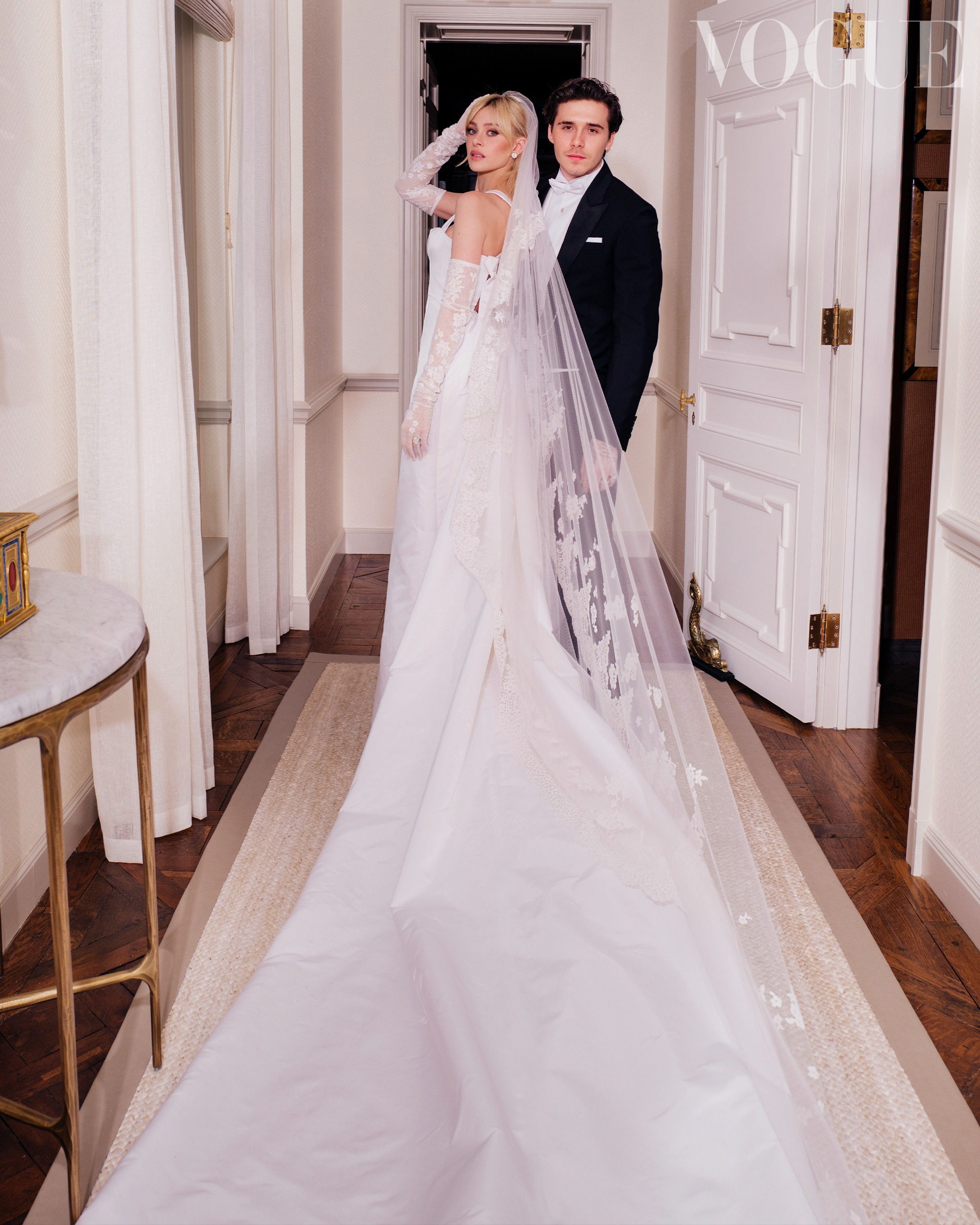 Siêu hôn lễ của cậu cả nhà Beckham: Mọi thứ xa hoa trở thành khởi nguồn của rạn nứt- Ảnh 12. Siêu hôn lễ của cậu cả nhà Beckham: Mọi thứ xa hoa trở thành khởi nguồn của rạn nứt- Ảnh 12.