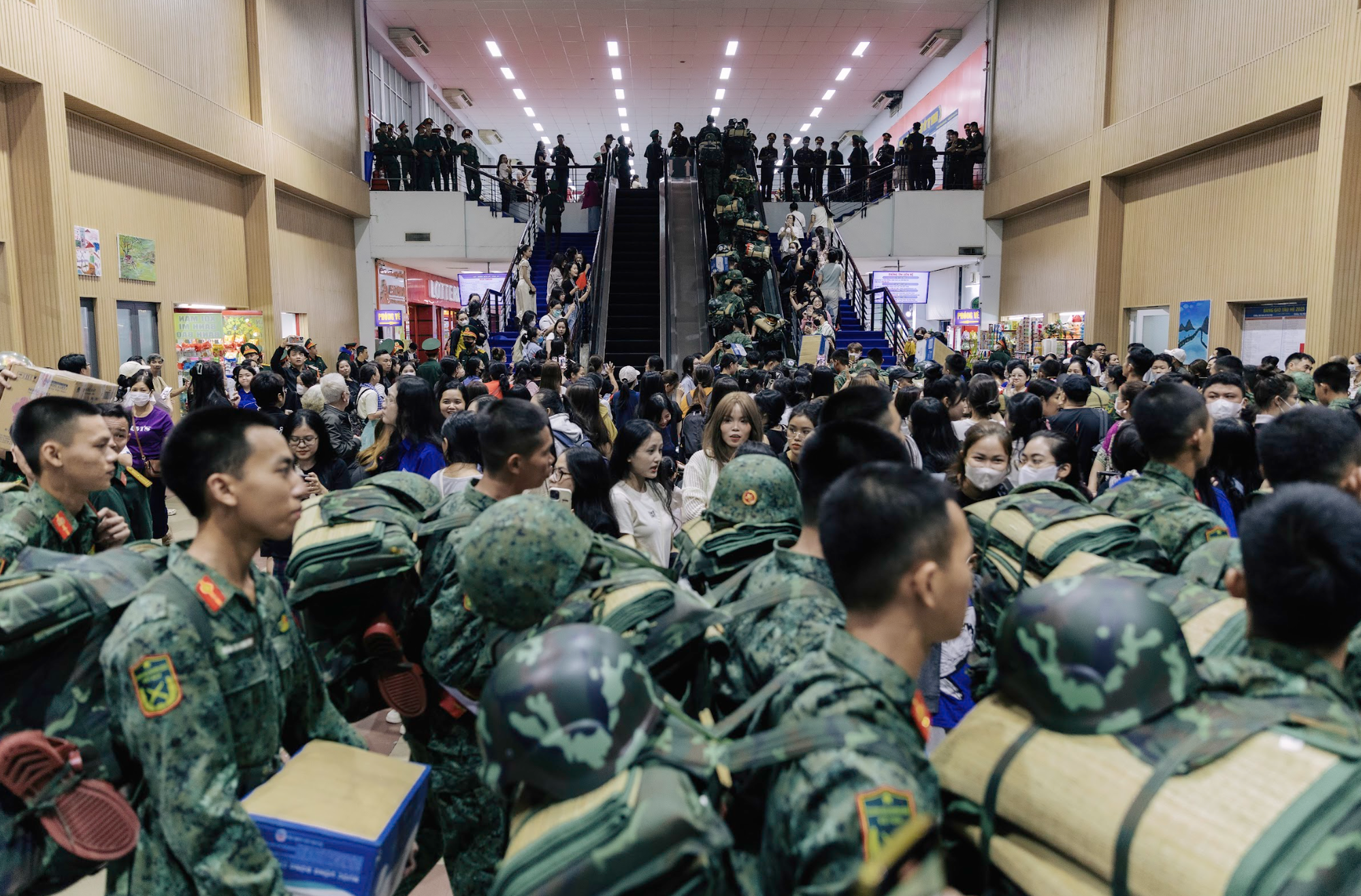 Hãy để Hiệp làm chiến sĩ, đừng biến Hiệp thành "ngôi sao"!- Ảnh 1.