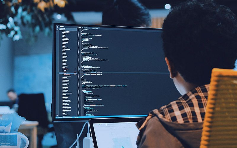 Ông Nguyễn Tử Quảng: OpenAI hay DeepSeek khi ra mắt chỉ có 40 nhân viên nhưng đưa công ty lên hàng chục, hàng trăm tỷ USD, người Việt hoàn toàn làm được điều đó - Ảnh 2. Ông Nguyễn Tử Quảng: OpenAI hay DeepSeek khi ra mắt chỉ có 40 nhân viên nhưng đưa công ty lên hàng chục, hàng trăm tỷ USD, người Việt hoàn toàn làm được điều đó - Ảnh 2.