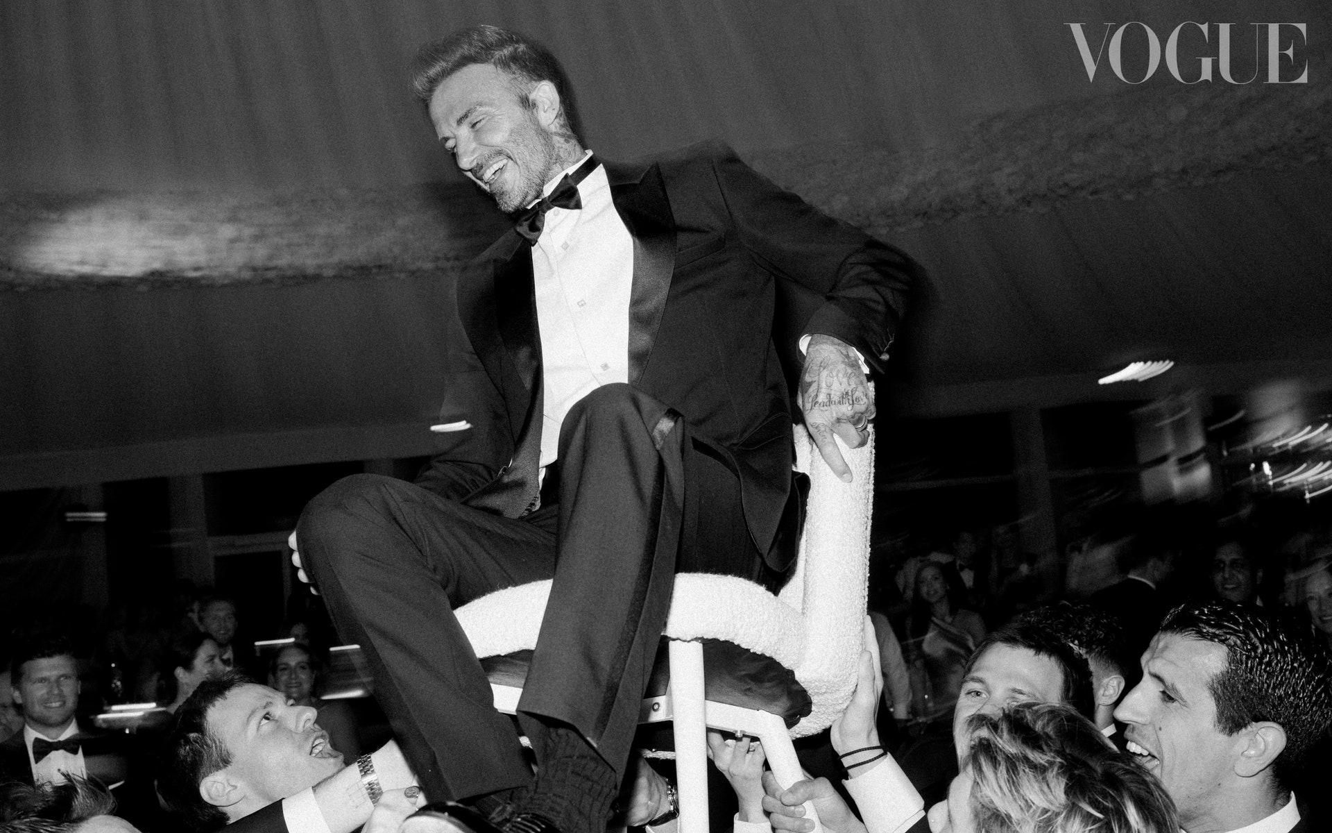 Siêu hôn lễ của cậu cả nhà Beckham: Mọi thứ xa hoa trở thành khởi nguồn của rạn nứt- Ảnh 24. Siêu hôn lễ của cậu cả nhà Beckham: Mọi thứ xa hoa trở thành khởi nguồn của rạn nứt- Ảnh 24.