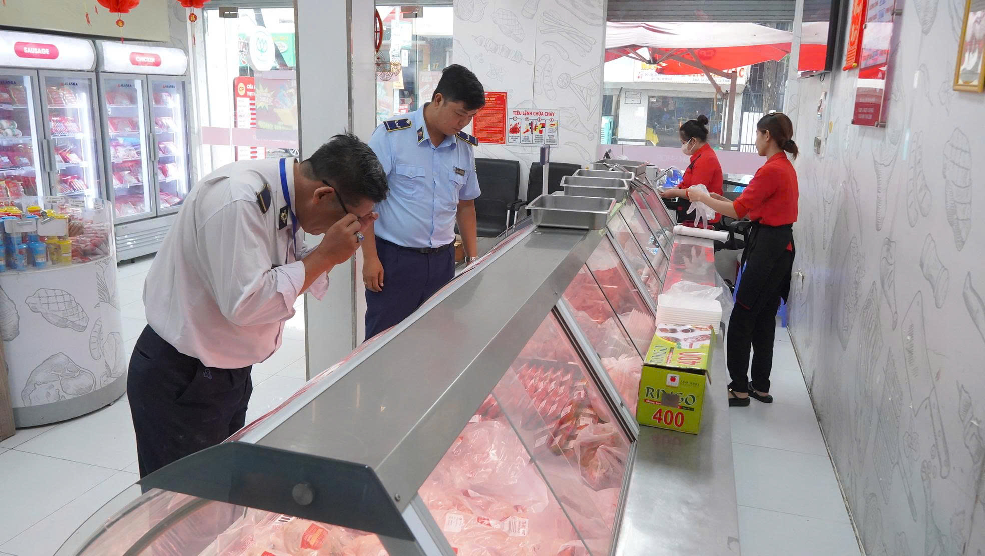 Vụ “tố” cửa hàng của C.P. Việt Nam: Chủ tịch UBND tỉnh Sóc Trăng có chỉ đạo khẩn- Ảnh 1.