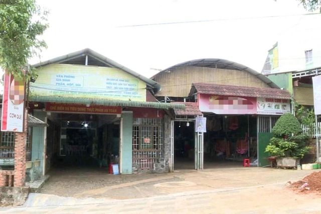Chủ quán cơm tố cán bộ xã "ăn chịu" 170 triệu đồng, 9 năm chưa trả: Lãnh đạo địa phương nói gì?- Ảnh 1. Chủ quán cơm tố cán bộ xã "ăn chịu" 170 triệu đồng, 9 năm chưa trả: Lãnh đạo địa phương nói gì?- Ảnh 1.