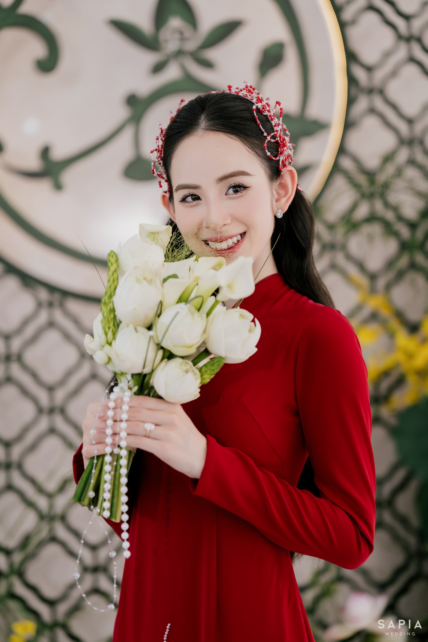 Trọn vẹn đám hỏi của Hương Liên và thiếu gia điển trai: Từng chi tiết đều hướng về cô dâu- Ảnh 6. Trọn vẹn đám hỏi của Hương Liên và thiếu gia điển trai: Từng chi tiết đều hướng về cô dâu- Ảnh 6.