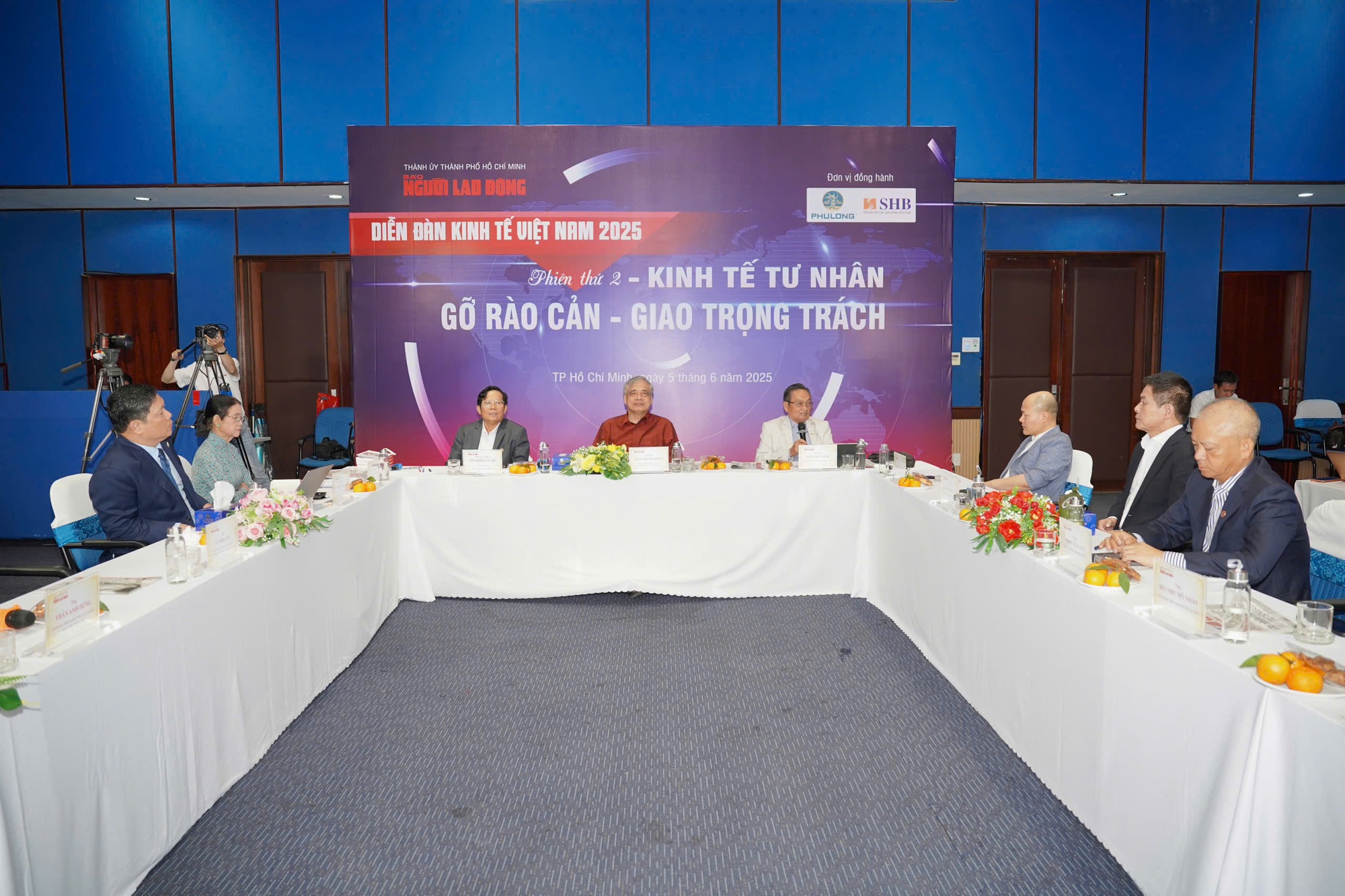 "Bộ tứ trụ cột" đưa kinh tế tư nhân bứt phá - Ảnh 1.