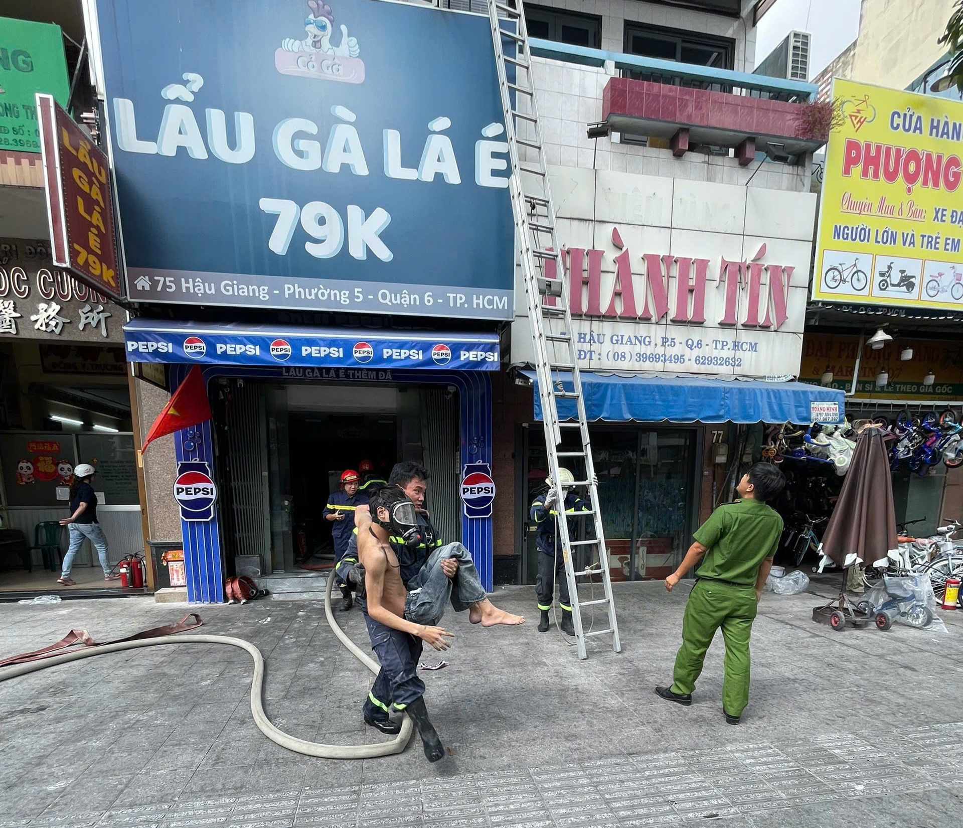 TP HCM: Cháy quán lẩu gà lá é 6 tầng, cứu được nhiều người- Ảnh 1.