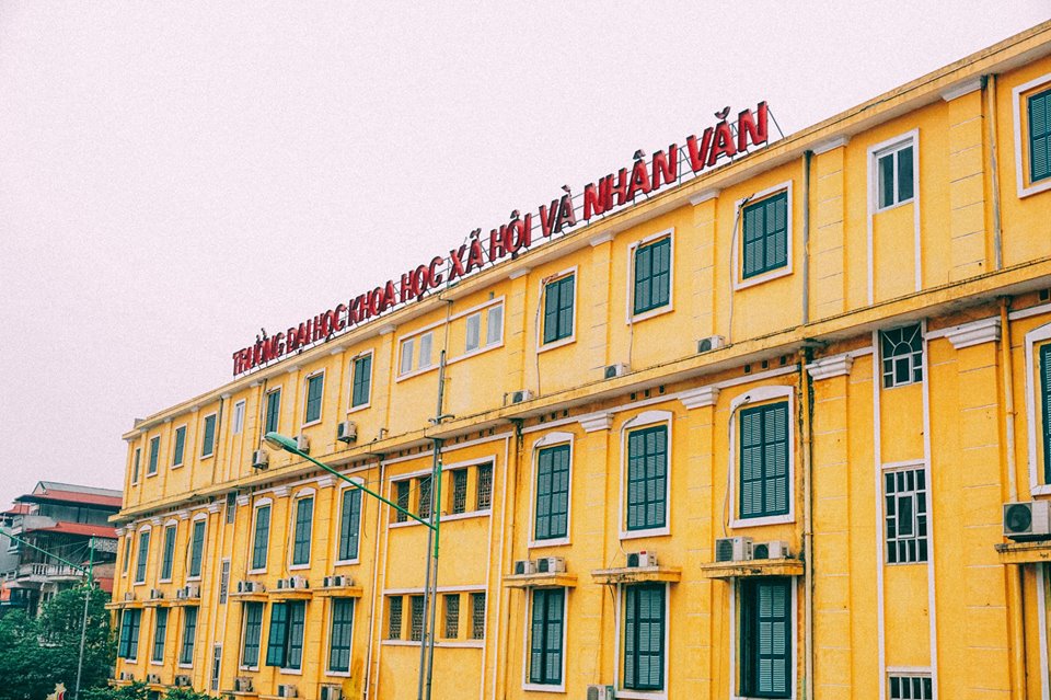 NÓNG: Bộ GD&ĐT vào cuộc vụ hàng loạt trường đại học bỏ tổ hợp C00 vào 'phút chót'