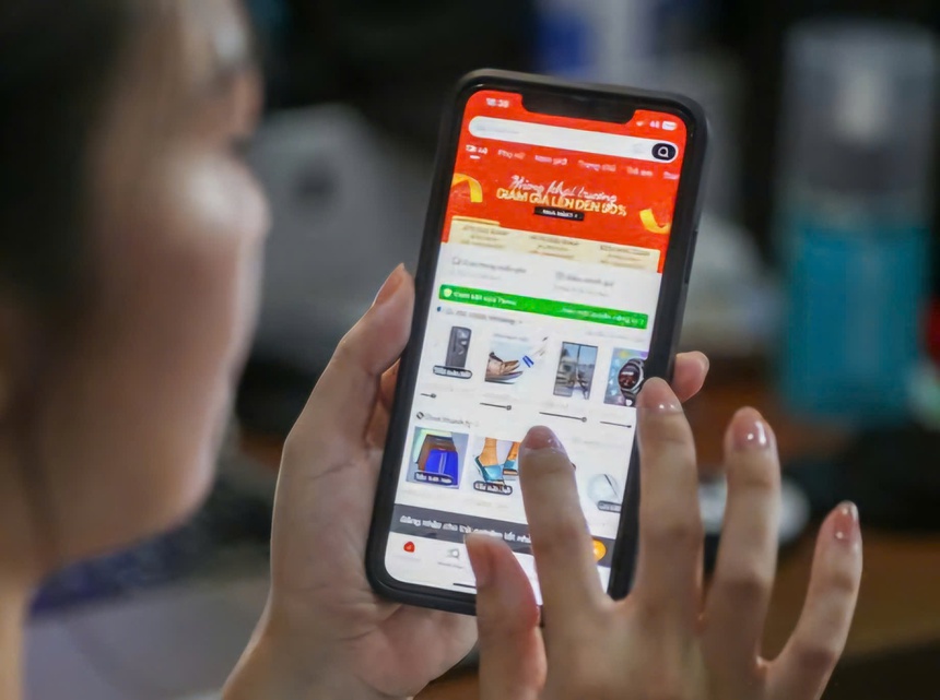 Hiện tượng thú vị ngành thiết bị điện tử: Gần 5.400 shop online phải rút ống thở, nhưng tổng doanh số trên 4 sàn tăng 24%, sản lượng bán tăng vọt 40%