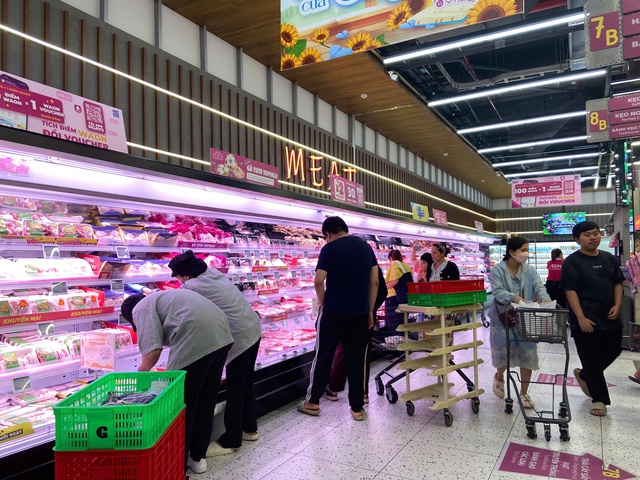 Thịt lợn của C.P Việt Nam đã “rút dần” khỏi kệ hàng siêu thị tại TP.HCM: Người tiêu dùng dè chừng ra sao?- Ảnh 15.