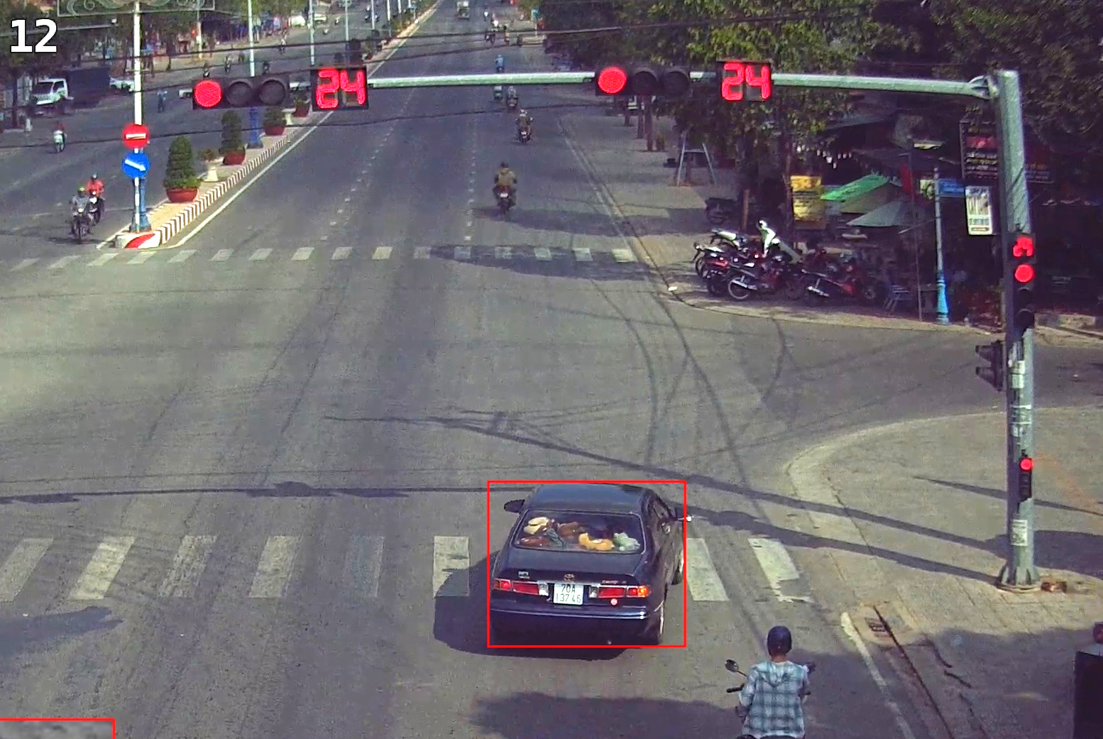 Hơn 202 chủ xe bị phạt nguội từ ngày 29/4 - 6/5: Lỗi vi phạm phổ biến nhất là gì?- Ảnh 3.