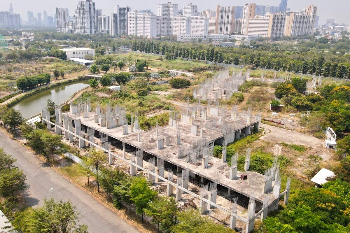 Bất động sản tuần qua: Nóng đề xuất về tiền sử dụng đất bổ sung; Một doanh nghiệp có Chủ tịch nắm 50,92% cổ phần sắp chia cổ tức 9% 2 Bất động sản tuần qua: Nóng đề xuất về tiền sử dụng đất bổ sung; Một doanh nghiệp có Chủ tịch nắm 50,92% cổ phần sắp chia cổ tức 9%