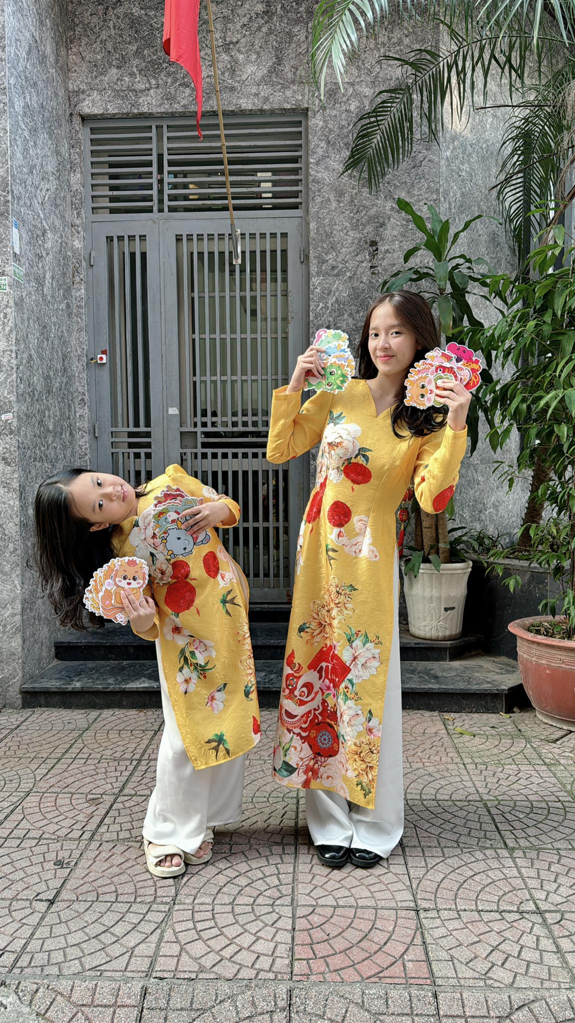 Những "công chúa mít ướt", bám bố không rời trong "Bố ơi, mình đi đâu thế?" nay thành thiếu nữ dịu dàng, được gọi là Hoa hậu nhí - Ảnh 87.