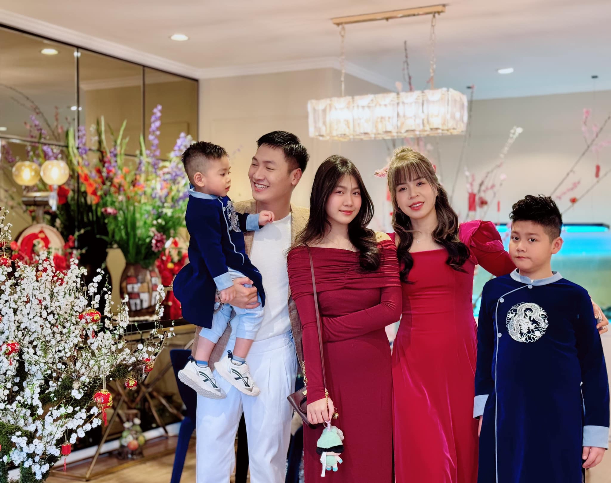 Những "công chúa mít ướt", bám bố không rời trong "Bố ơi, mình đi đâu thế?" nay thành thiếu nữ dịu dàng, được gọi là Hoa hậu nhí - Ảnh 41.