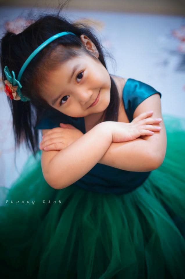 Những "công chúa mít ướt", bám bố không rời trong "Bố ơi, mình đi đâu thế?" nay thành thiếu nữ dịu dàng, được gọi là Hoa hậu nhí - Ảnh 22.