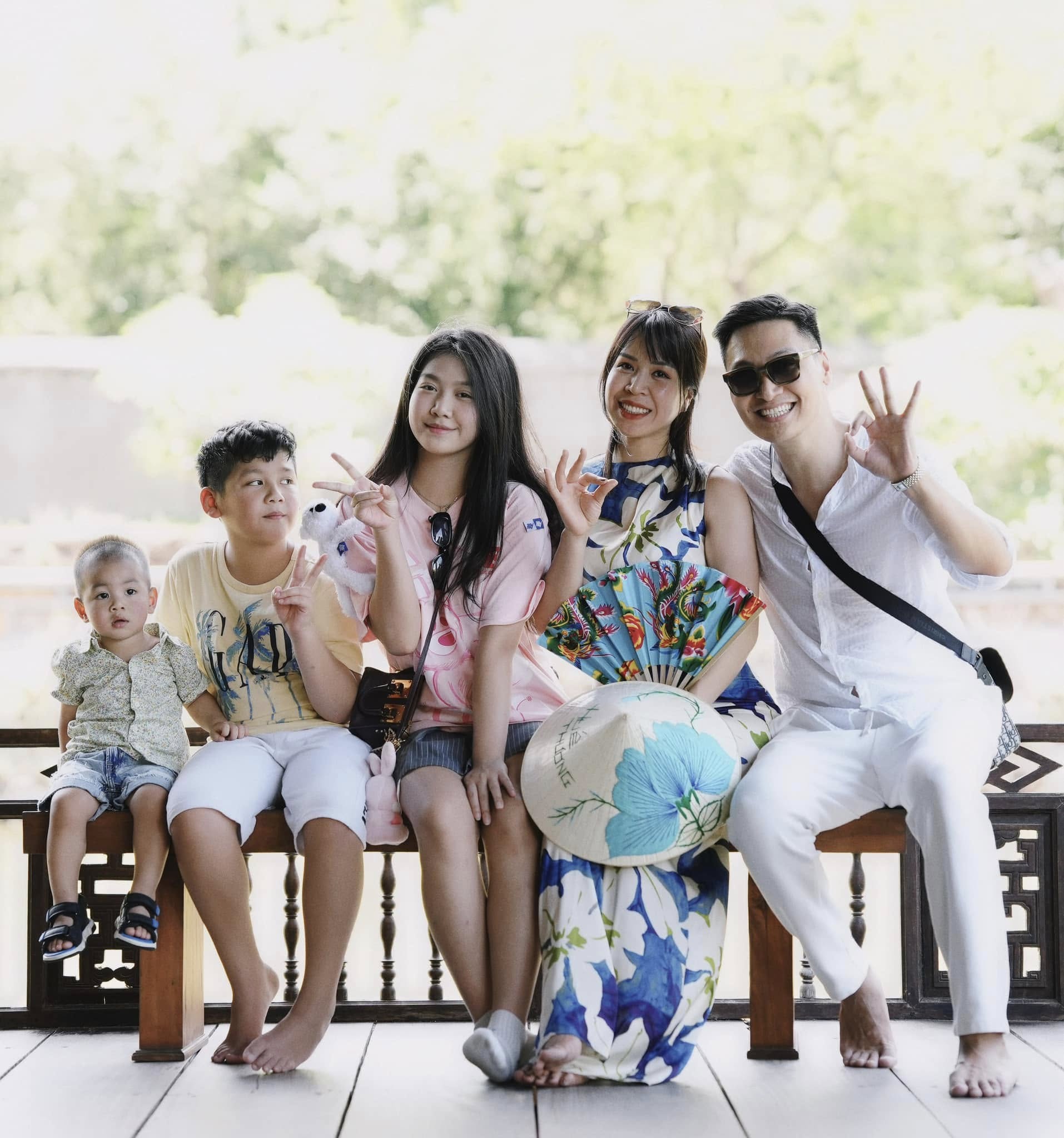 Những "công chúa mít ướt", bám bố không rời trong "Bố ơi, mình đi đâu thế?" nay thành thiếu nữ dịu dàng, được gọi là Hoa hậu nhí - Ảnh 40.