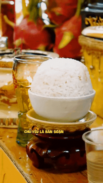Câu chuyện bí ẩn ít người biết về tục cúng âm hồn cả tuần vào tháng 5 Âm lịch ở xứ Thần Kinh