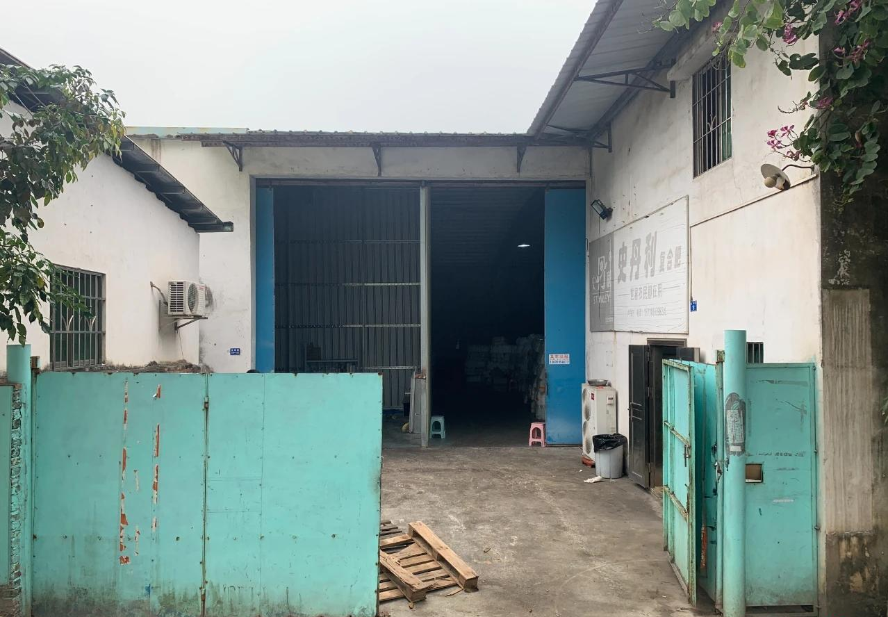 Theo dõi 1 người bán hàng online có doanh thu 14 tỷ đồng, triệt phá đường dây sản xuất dầu ăn nhái: Tịch thu 30 tấn dầu giả đang bốc mùi