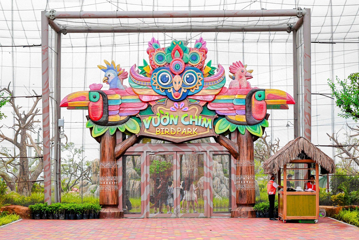 Nóng: Vingroup chính thức khai trương công viên và vườn thú lớn nhất miền Bắc, giảm 20% vé vào cửa trong tuần đầu tiên - Ảnh 2.
