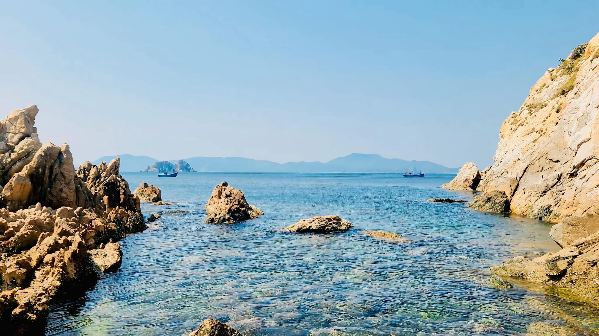 Đắk Lắk có một bãi biển không khác gì biển nước Ý khiến dân tình rần rần đòi “nghỉ hưu sớm”- Ảnh 7.