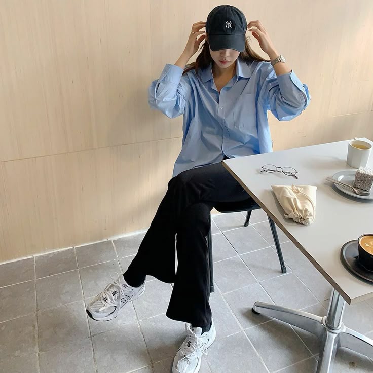 Tủ đồ ít đi – tài khoản đầy lên: Thế hệ trẻ đang xoá bỏ cám dỗ thời trang để kiểm soát ví tiền- Ảnh 4.