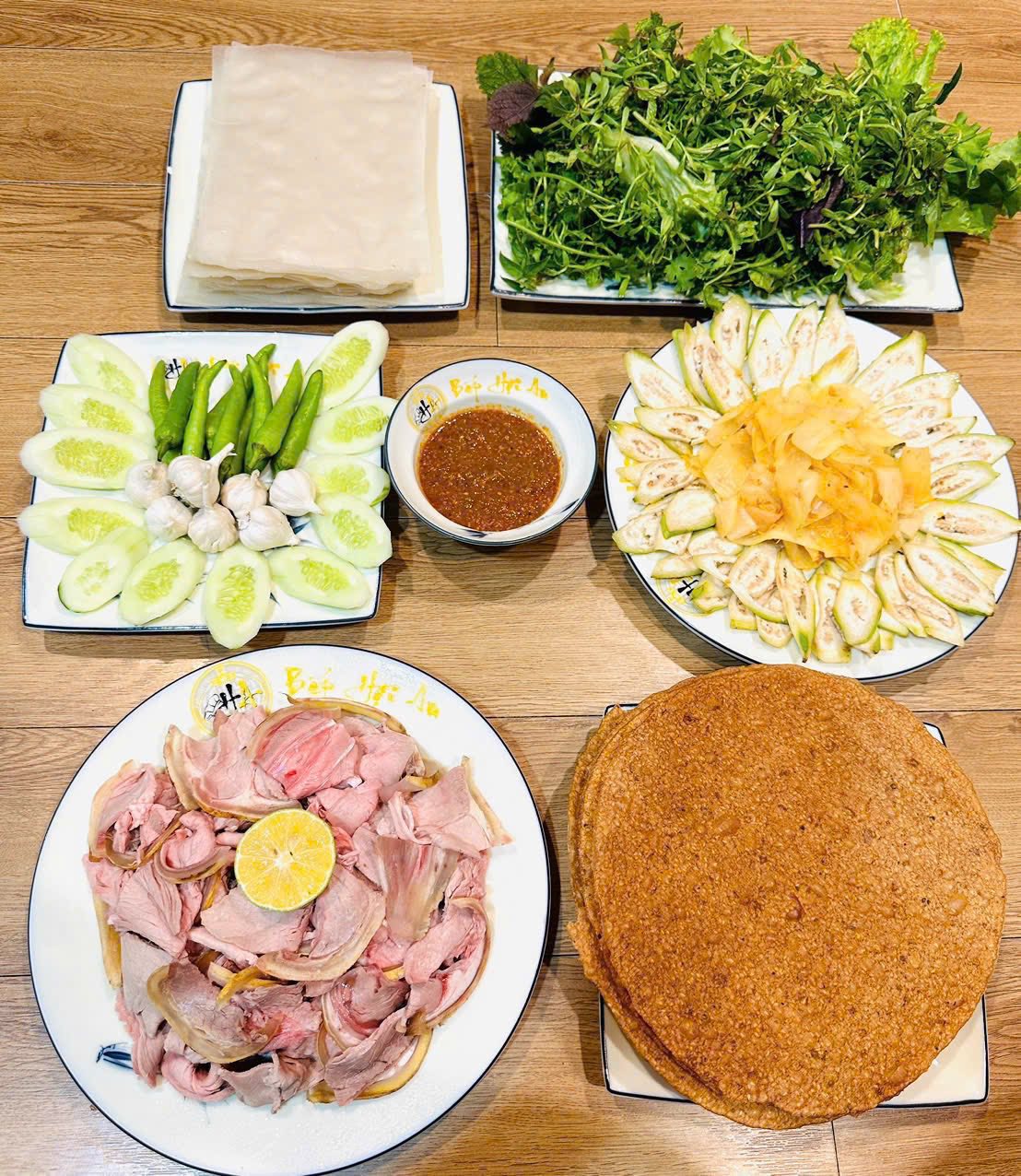 Không chỉ có biển xanh-cát trắng-nắng vàng, đến Đà Nẵng mà chưa ăn 3 món đặc sản này thì cần phải quay lại ngay thôi!- Ảnh 13.