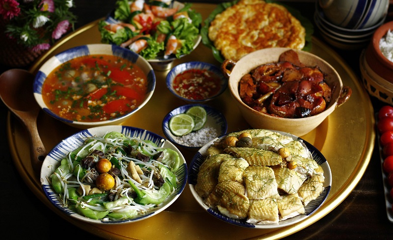 Không cần cá hồi, mâm cơm người Việt đã có sẵn 2 món thịt ngập collagen: Giúp đẹp da, bổ khớp, ngừa loãng xương - Ảnh 1.