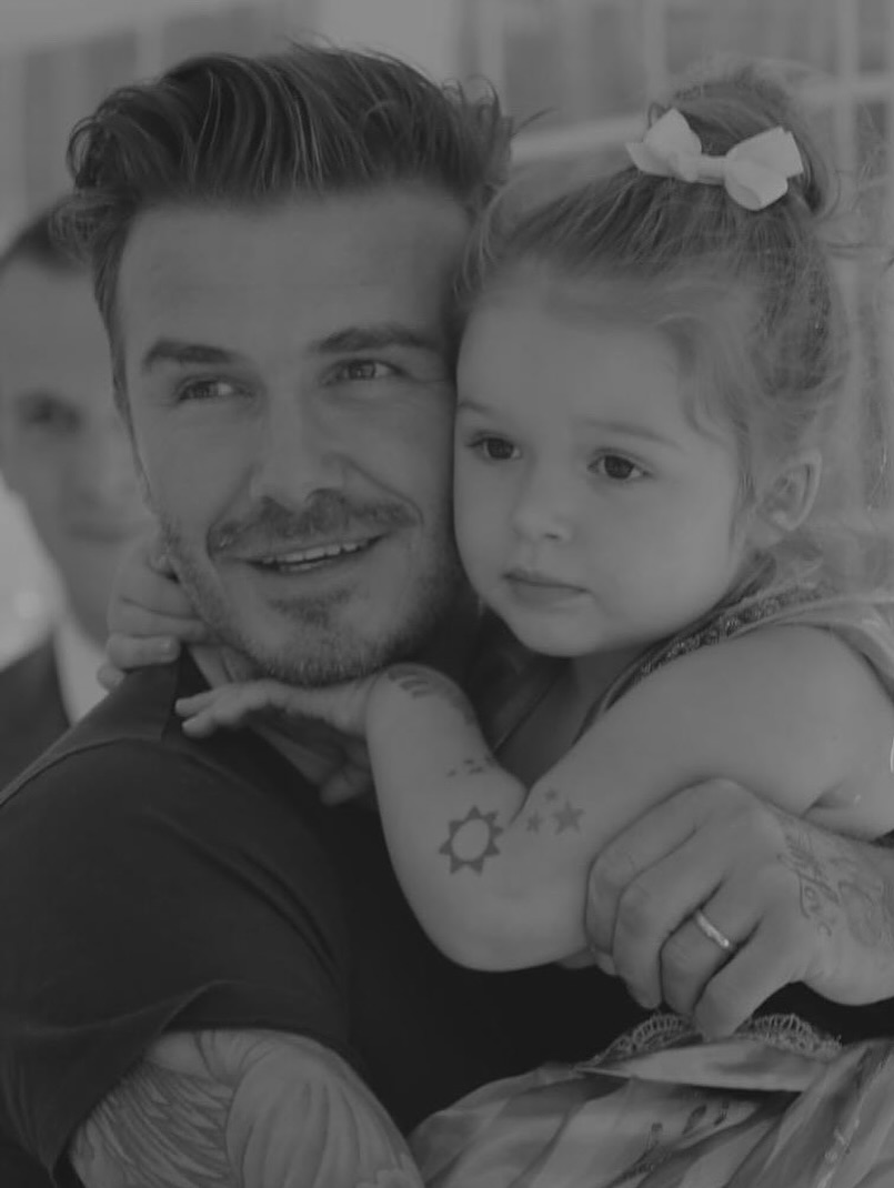 Victoria Beckham xả 19 khoảnh khắc siêu cưng của con út Harper mừng sinh nhật, cậu cả Brooklyn có động thái gì?- Ảnh 10.