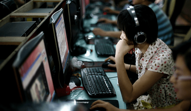 Người phụ nữ Trung Quốc được cho là đã chết suốt 10 năm, bất ngờ được tìm thấy trong một quán cà phê internet- Ảnh 1.