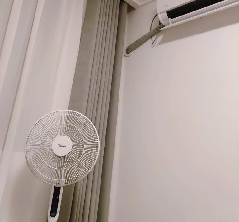 Bật điều hòa mùa hè, hãy đặt “2 thứ” này trong phòng vừa dễ chịu, tiết kiệm tiền điện vừa tránh bệnh tật- Ảnh 2.